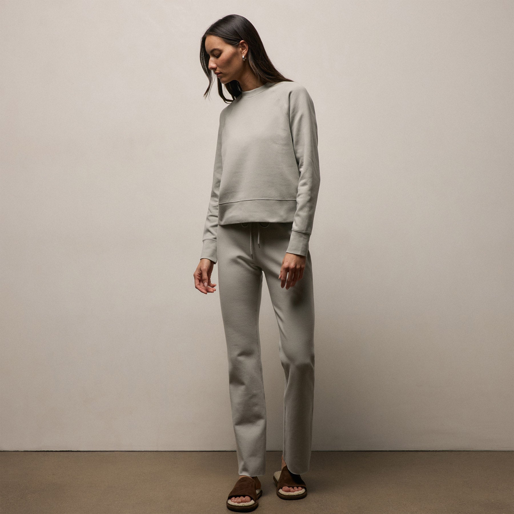 Italian Knit Raglan Mockneck - Fog | James Perse Los Angeles