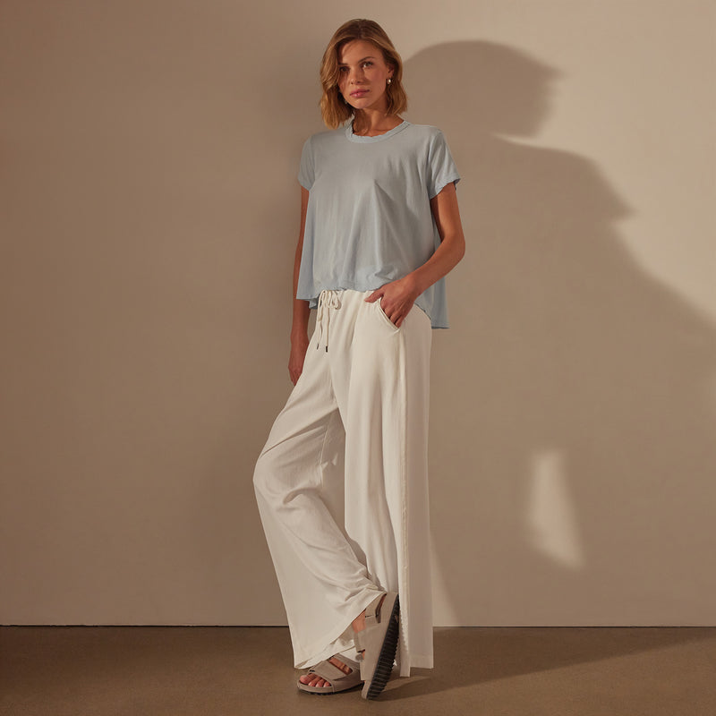 High Gauge A Line Tee  in Open Sky | James Perse Los Angeles