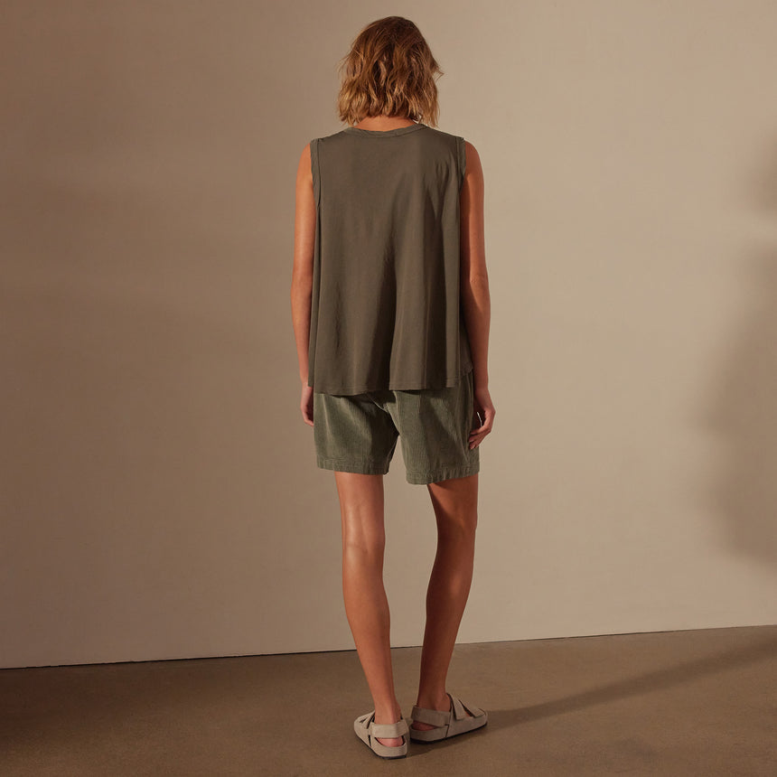 Fine Gauge A Line tank in Palm | James Perse Los Angeles