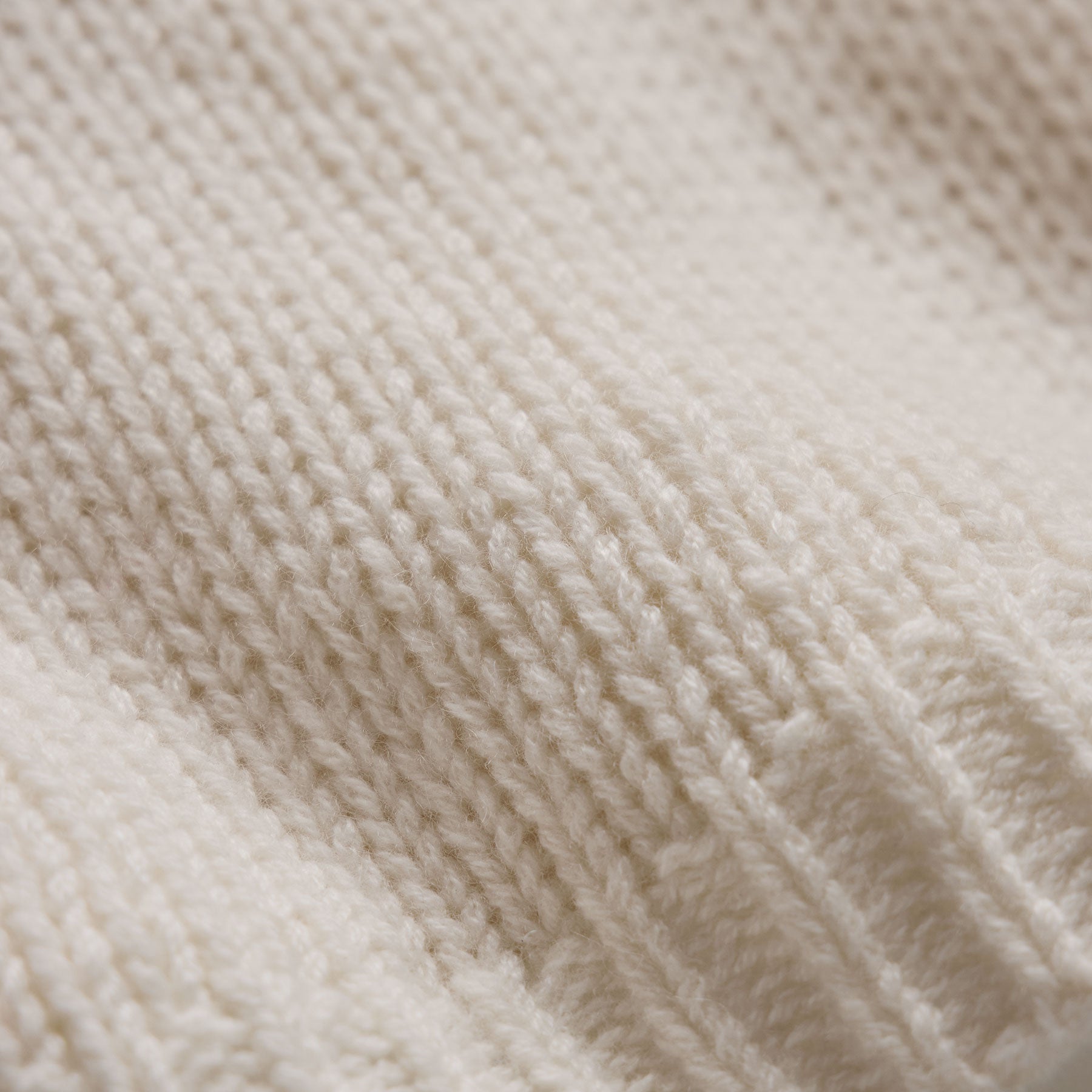 Chunky Italian Spun Cashmere Crew in Ivory | James Perse Los Angeles