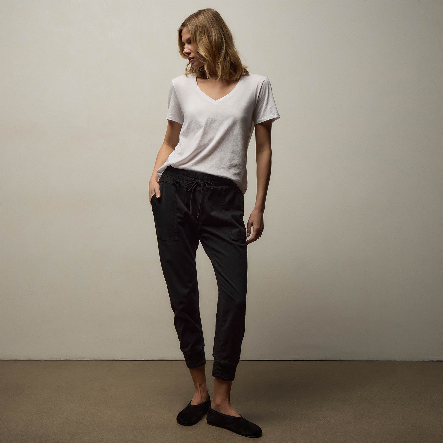 Mixed Media Pant in Black | James Perse Los Angeles