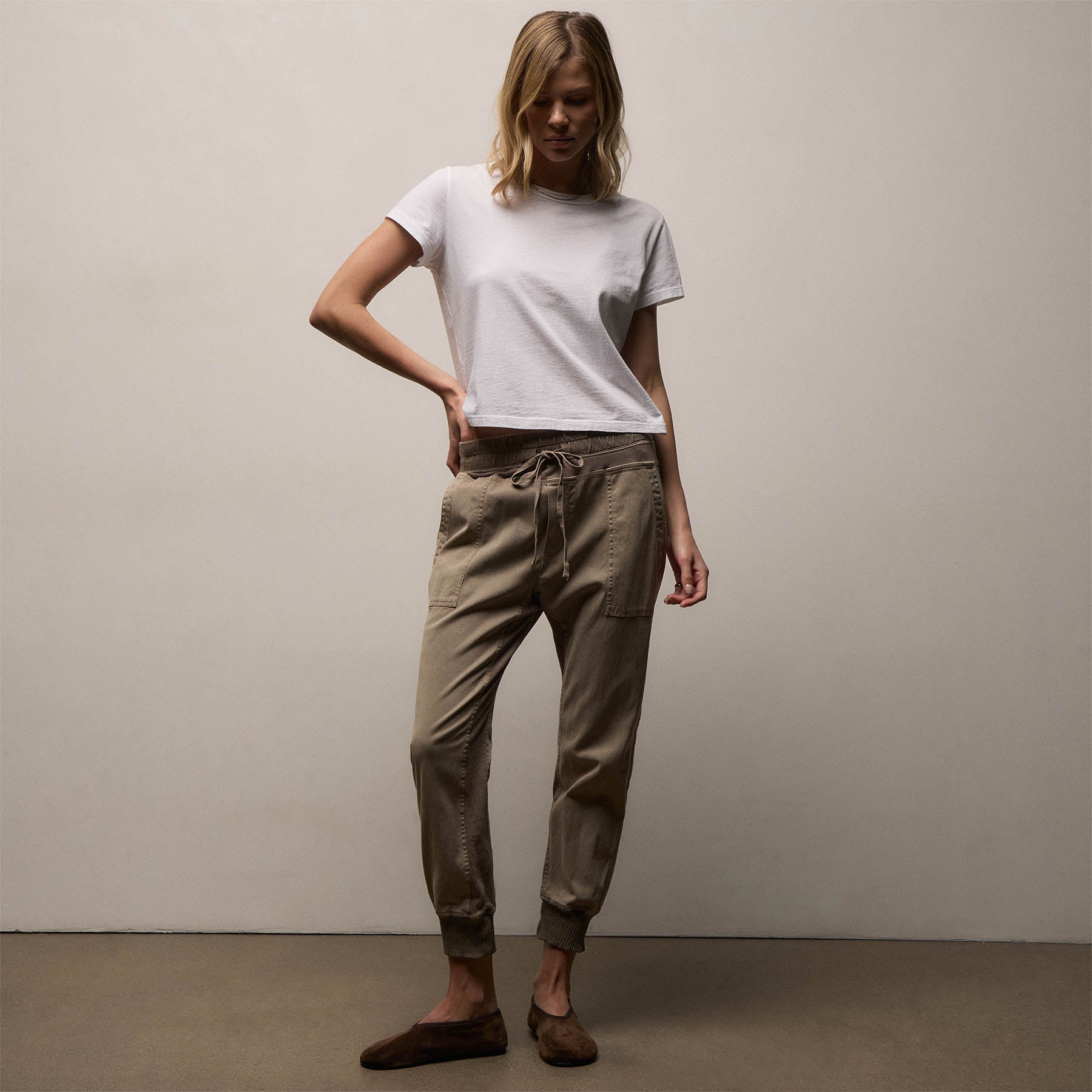 Mixed Media Pant - Coyote | James Perse Los Angeles