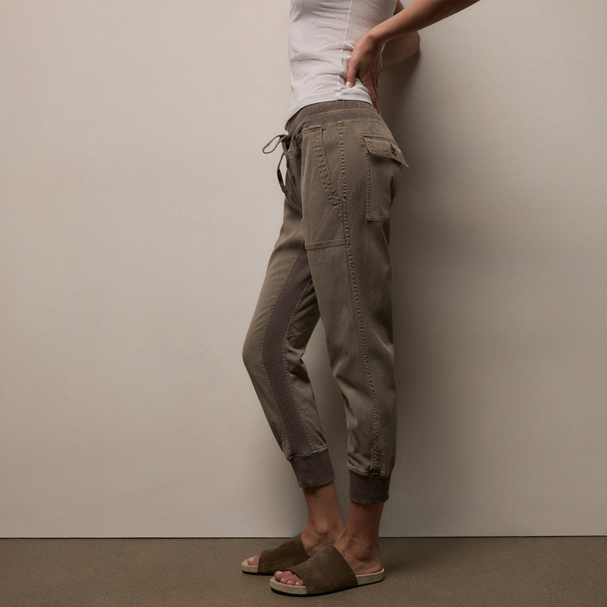 Mixed Media Pant in Coyote | James Perse Los Angeles
