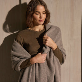 Compact Cotton Soft V Long Sleeve in Brown Melange | James Perse Los Angeles