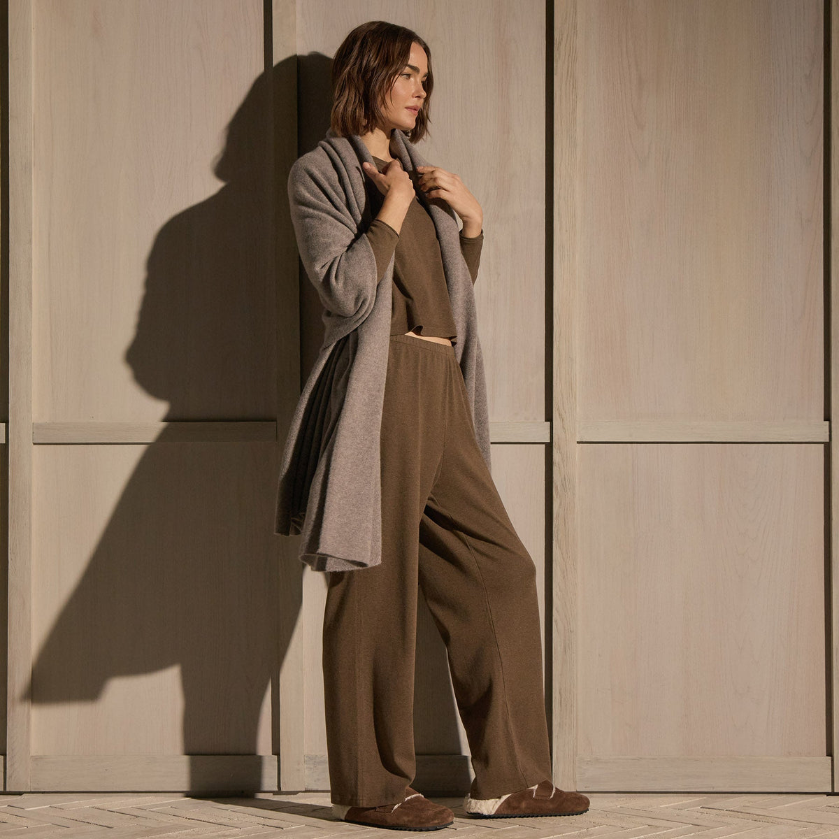Compact Cotton Soft V Long Sleeve in Brown Melange | James Perse Los Angeles