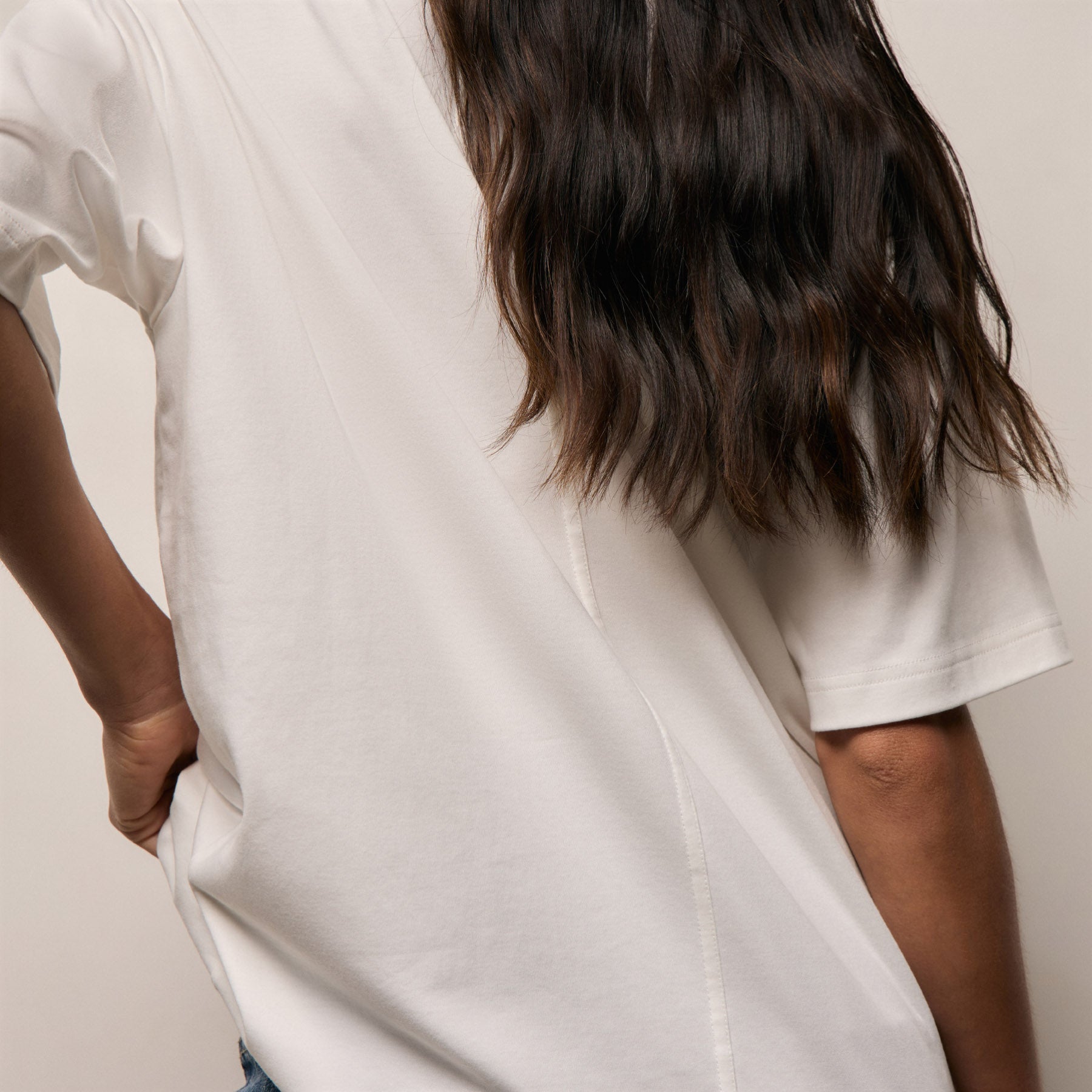 Relaxed Fit Tee in Off White | James Perse Los Angeles