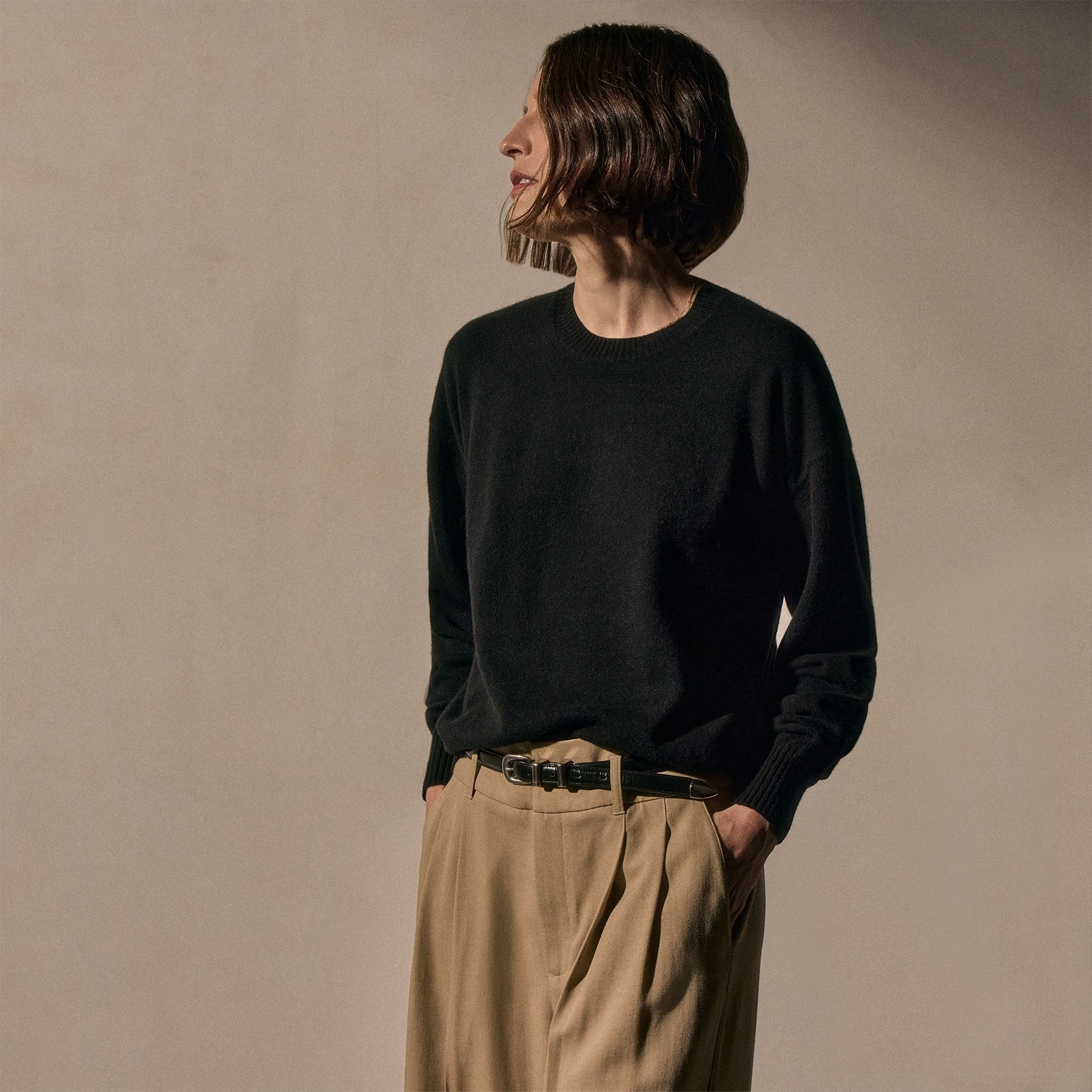 Spun Cashmere Crew Neck in Black | James Perse Los Angeles