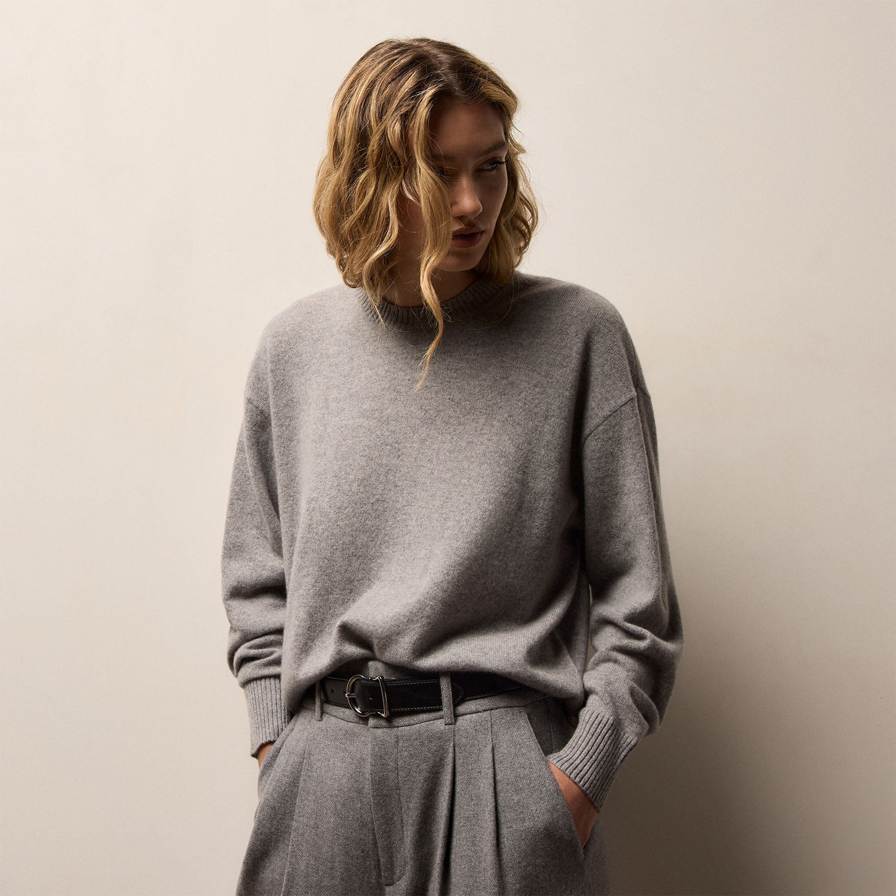 Spun Cashmere Crew Sweater - Heather Grey | James Perse Los Angeles