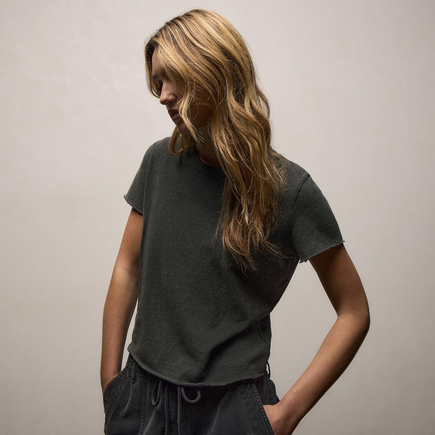 Slub Jersey Shrunken Tee in Hemlock Pigment | James Perse Los Angeles