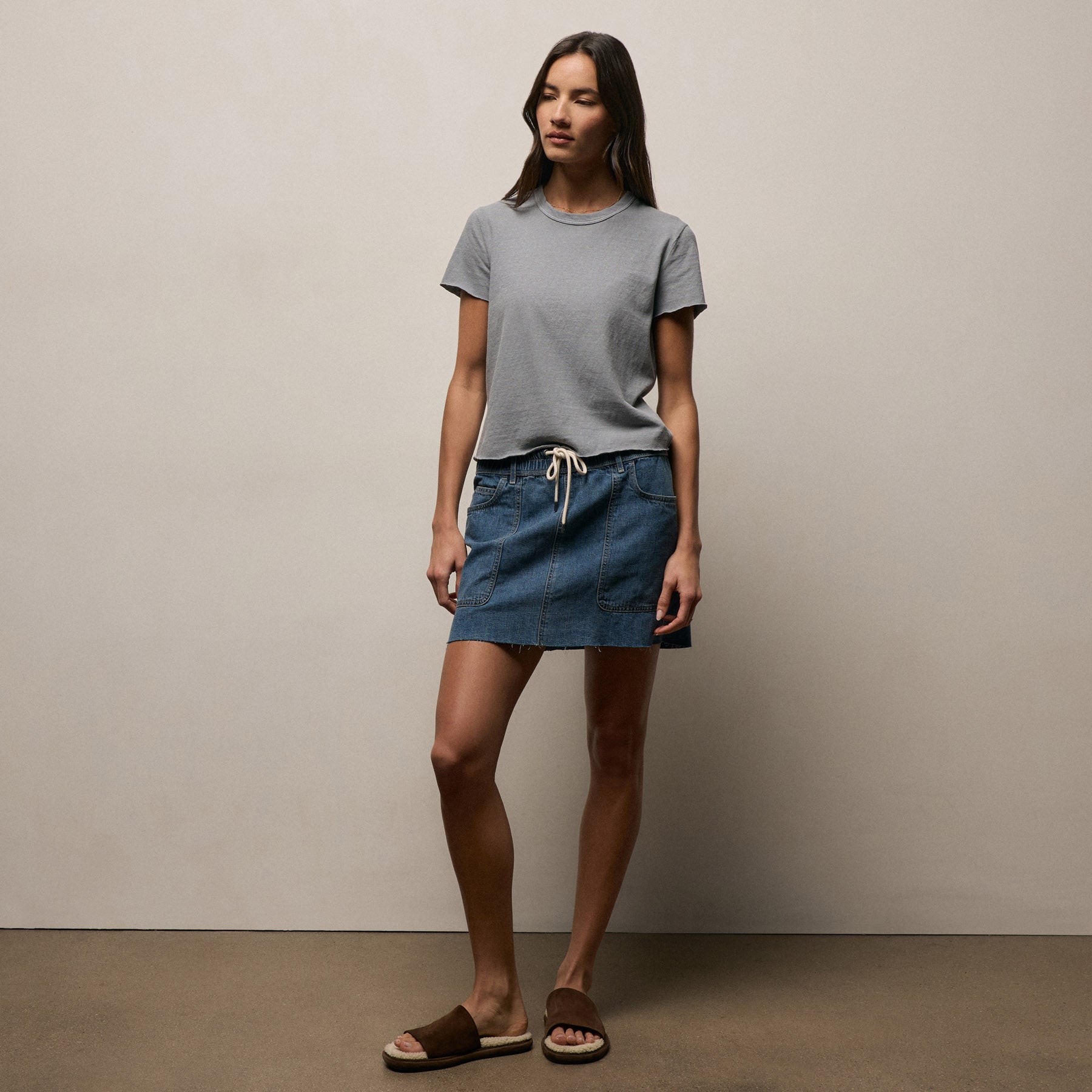 Slub Jersey Shrunken Tee in Ore Pigment | James Perse Los Angeles