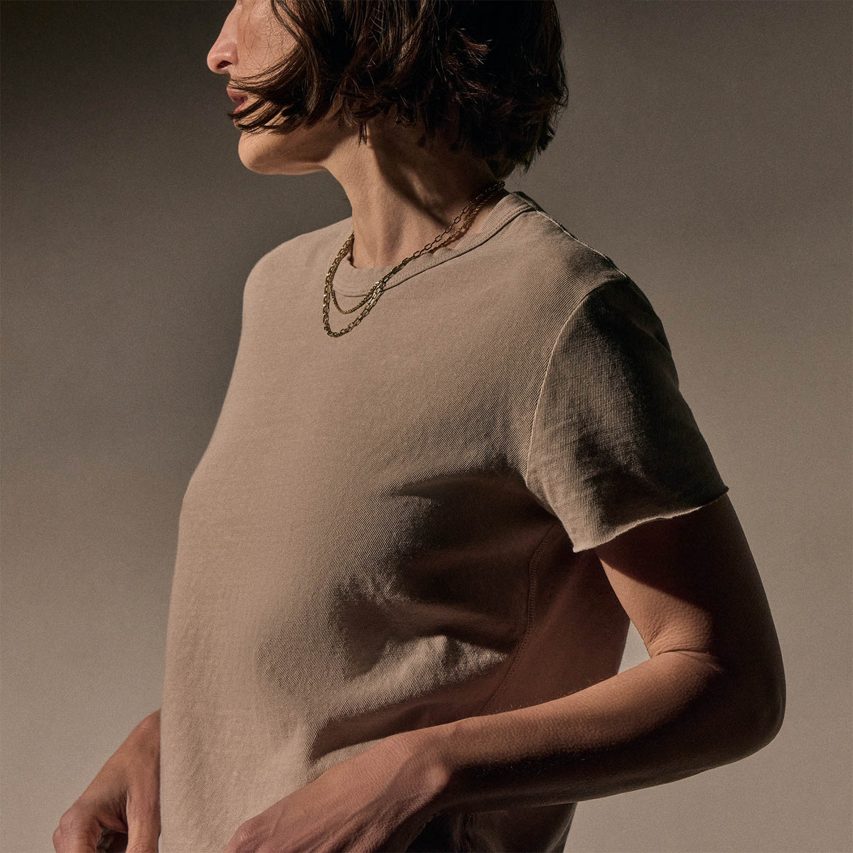 Slub Jersey Shrunken Tee in Stone Pigment | James Perse Los Angeles