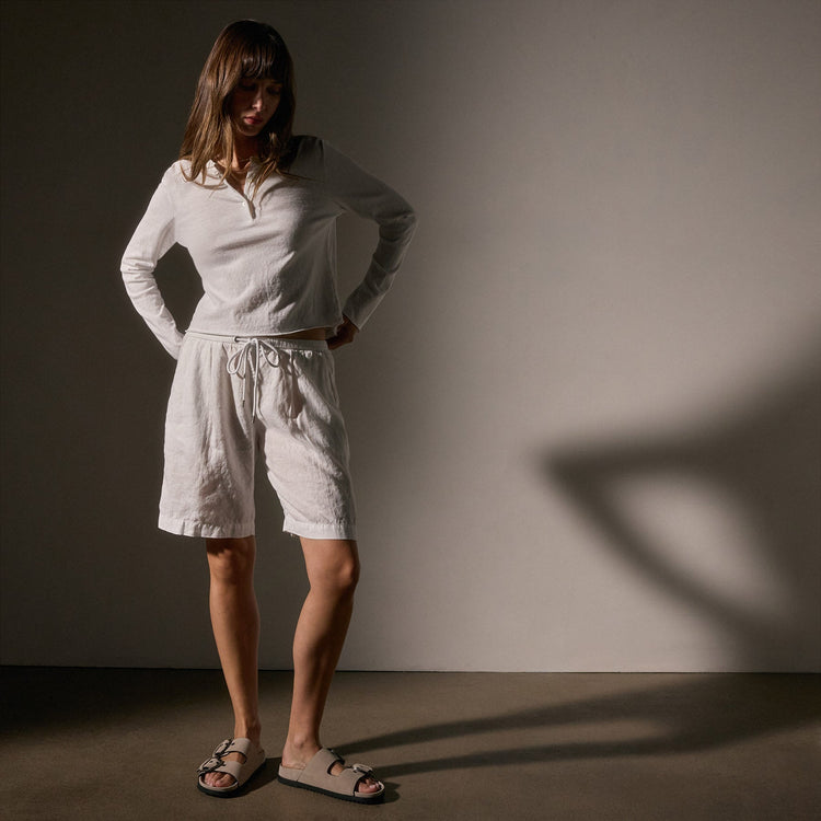 Slub Jersey Shrunken Henley in White | James Perse Los Angeles