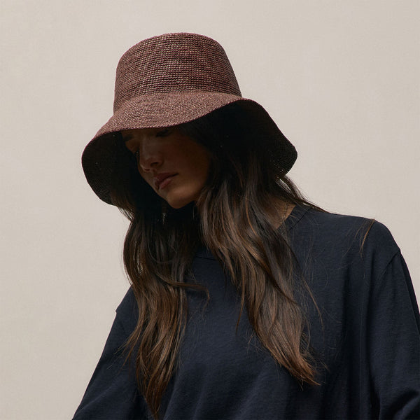 Slub Jersey Long Sleeve Tee in Classic Navy | James Perse Los Angeles