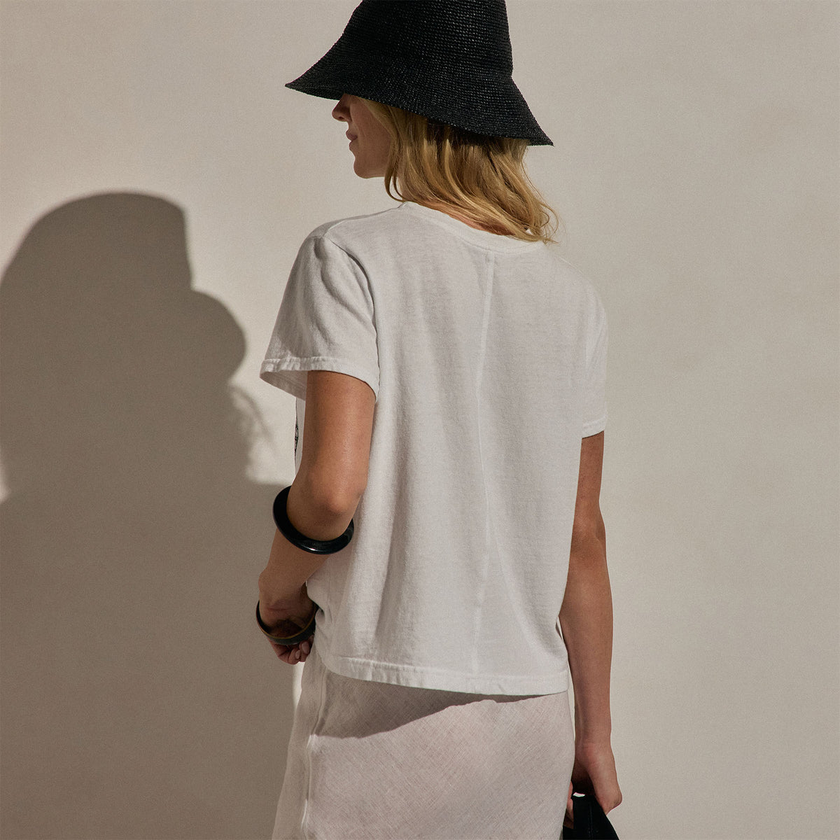 Slub Jersey Relaxed Graphic Tee in White/Black | James Perse Los Angeles