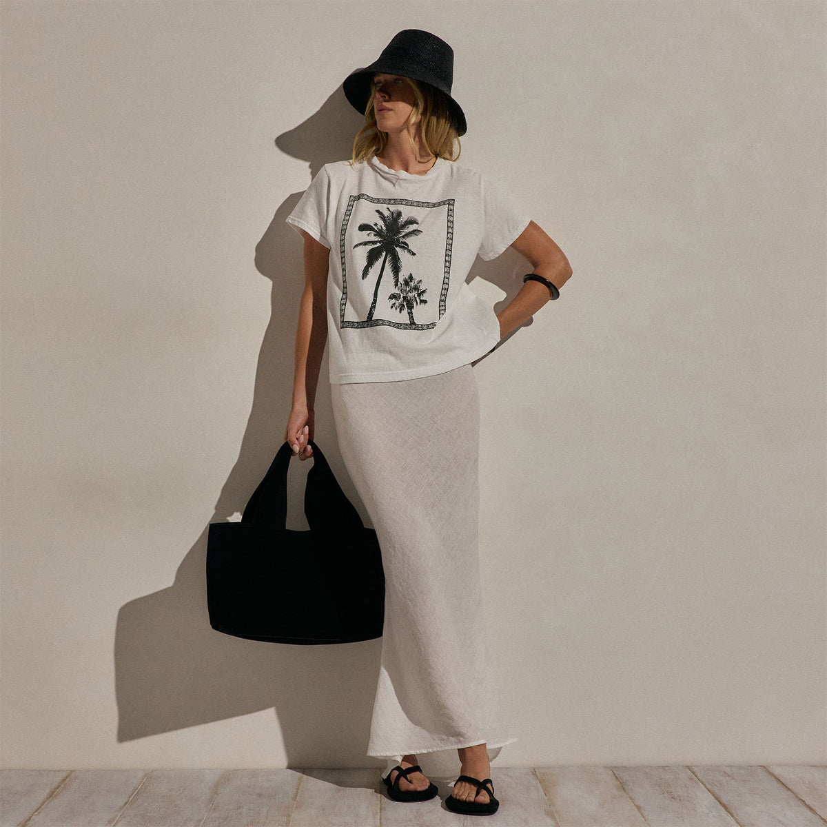 Slub Jersey Relaxed Graphic Tee in White/Black | James Perse Los Angeles