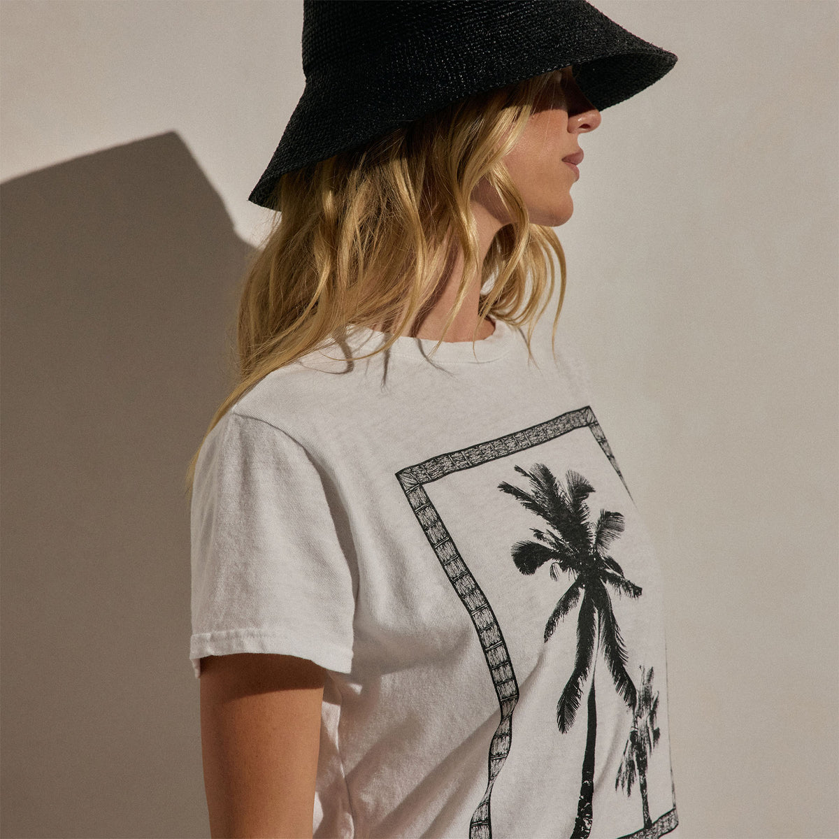 Slub Jersey Relaxed Graphic Tee in White/Black | James Perse Los Angeles