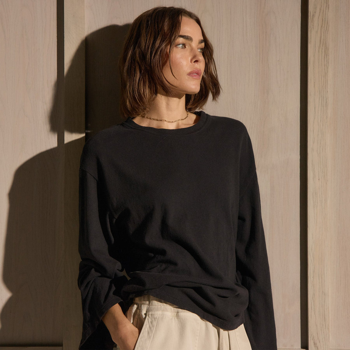 Slub Jersey Wide Long Sleeve Tee in Black | James Perse Los Angeles
