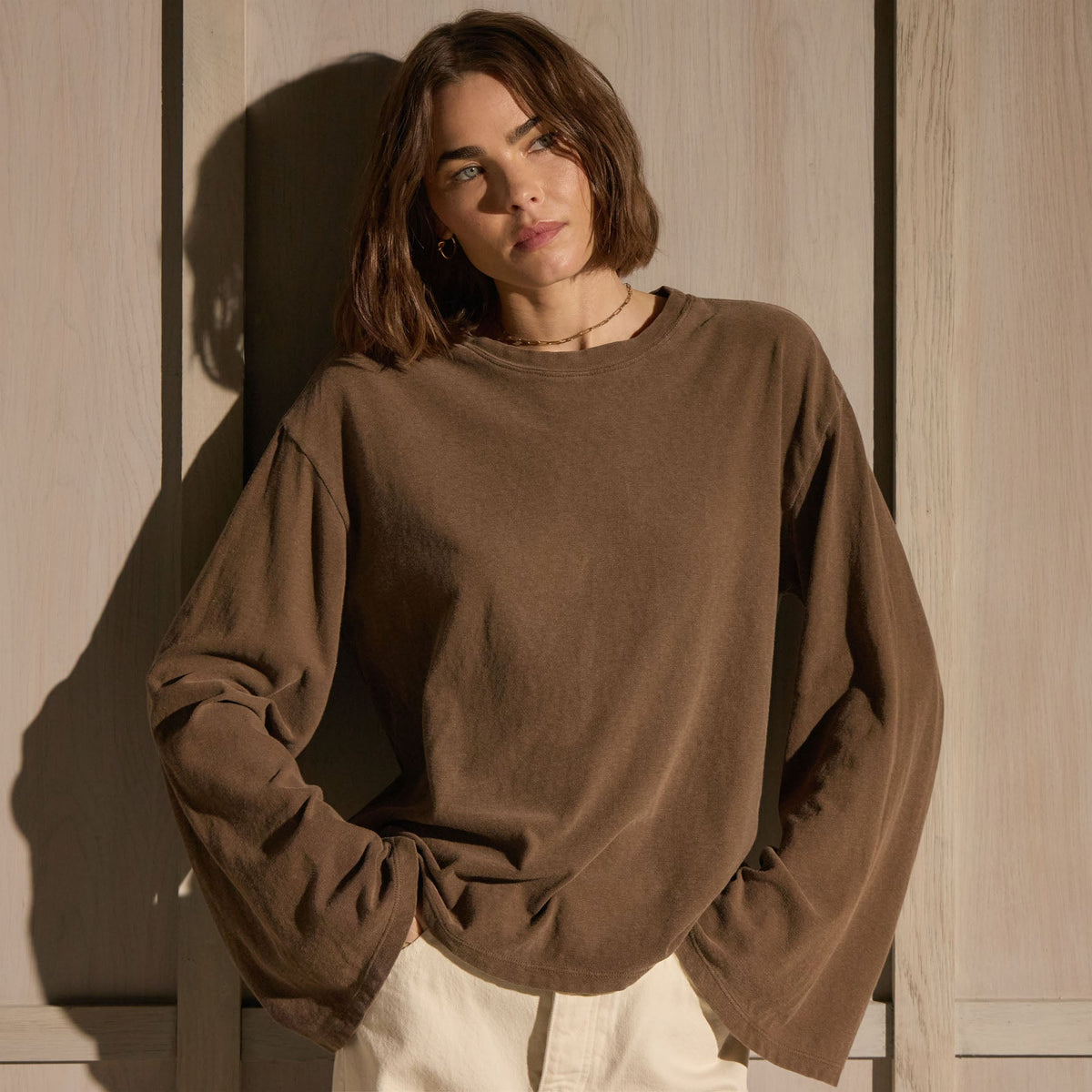 Slub Jersey Wide Long Sleeve Tee in Fox Pigment | James Perse Los Angeles