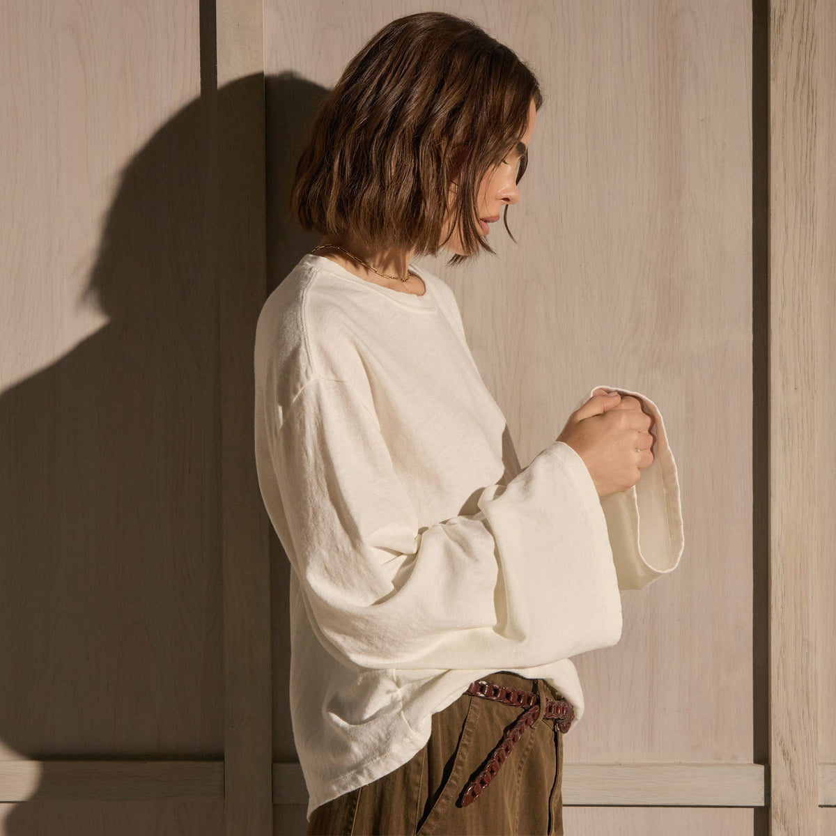 Slub Jersey Wide Long Sleeve Tee in White | James Perse Los Angeles