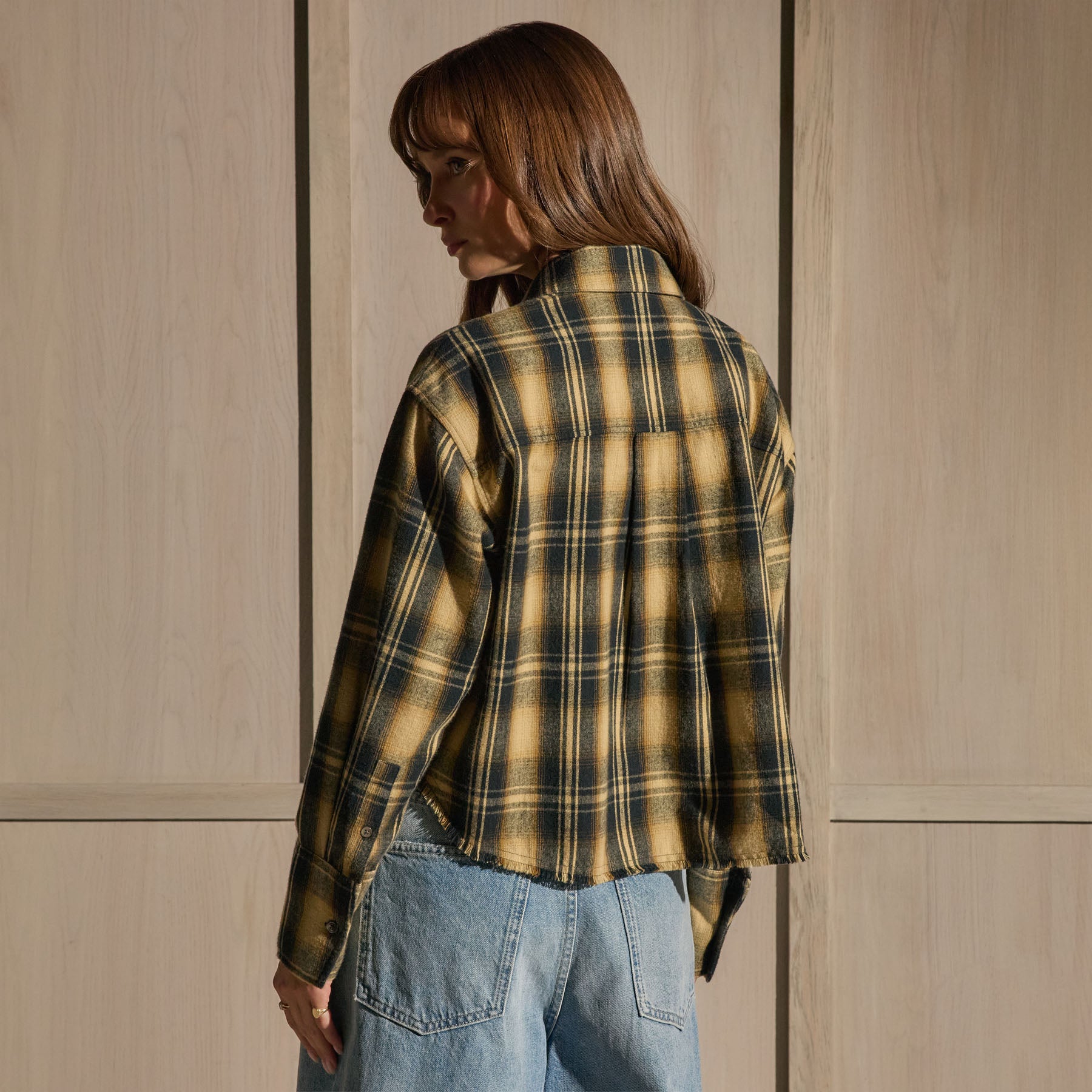 Cropped Flannel Shirt - Tan Black Mix Plaid | James Perse Los Angeles