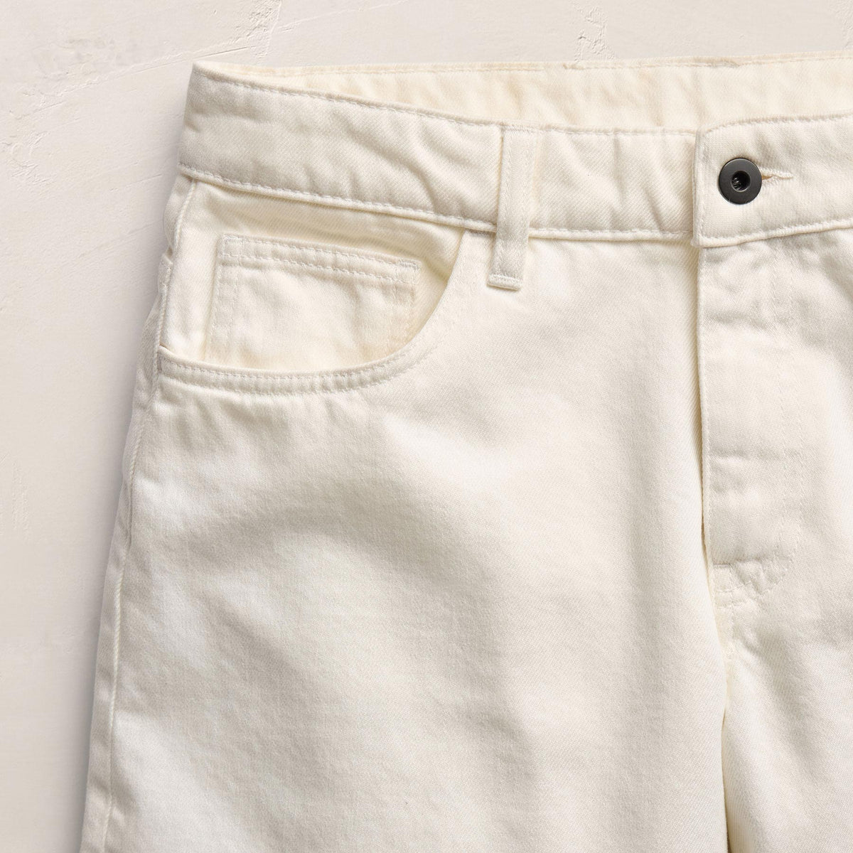 Relaxed Jort in Off White | James Perse Los Angeles