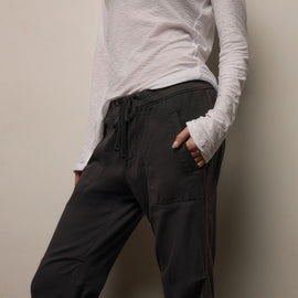 Soft Drape Pant in Carbon Pigment | James Perse Los Angeles