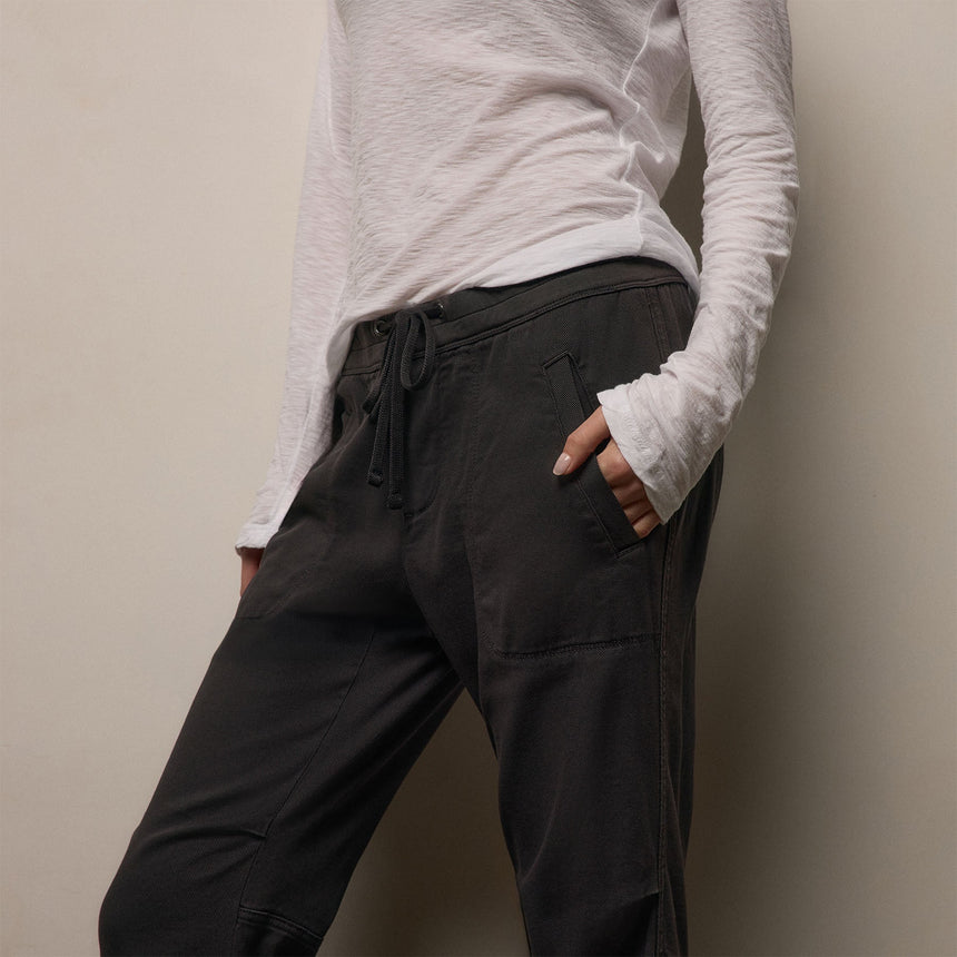 Soft Drape Pant in Carbon Pigment | James Perse Los Angeles