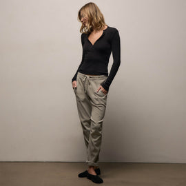 Soft Drape Pant in Driftwood Pigment | James Perse Los Angeles