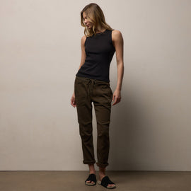 Soft Drape Pant in Smoky Green Pigment | James Perse Los Angeles