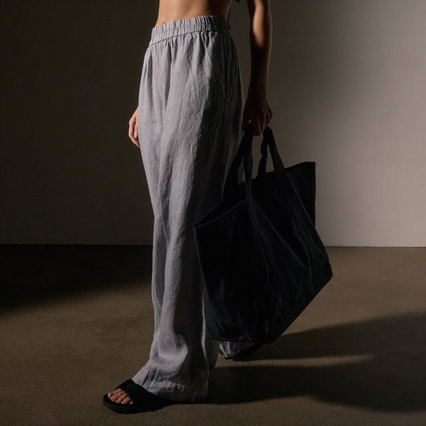 Lightweight Linen Wide Leg Pnt in Grey Sky Pigment | James Perse Los Angeles