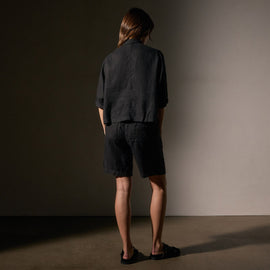 Pocket Cropped Shirt in Black | James Perse Los Angeles