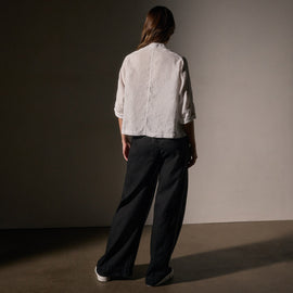 Pocket Cropped Shirt in White | James Perse Los Angeles