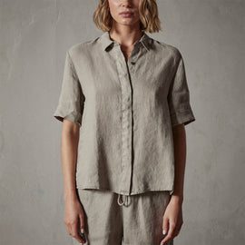 Lightweight Linen Short Sleeve Shirt in Silt Pigment | James Perse Los Angeles