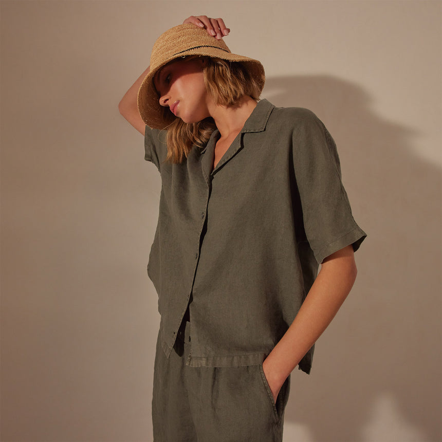 Cotton Linen Twill Boxy Fit Shirt in Palm Pigment | James Perse Los Angeles