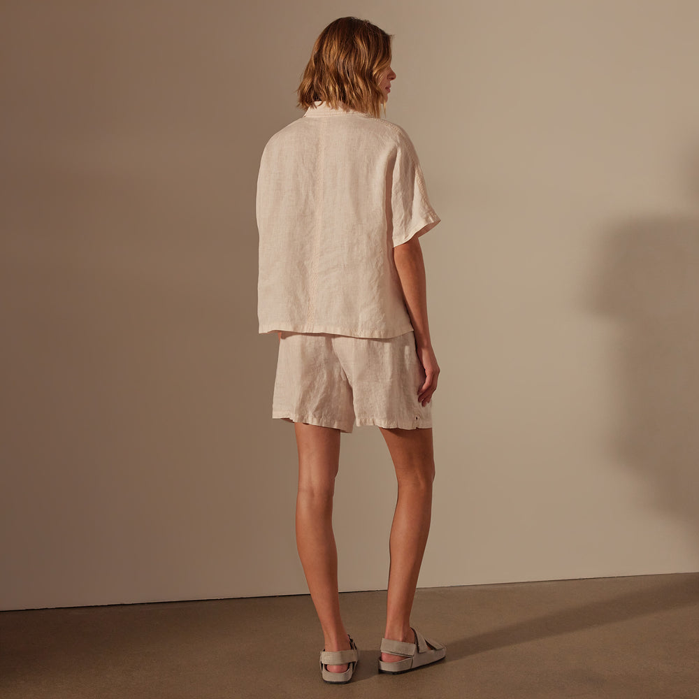 Cotton Linen Twill Boxy Fit Shirt in Zephyr Pigment | James Perse Los Angeles
