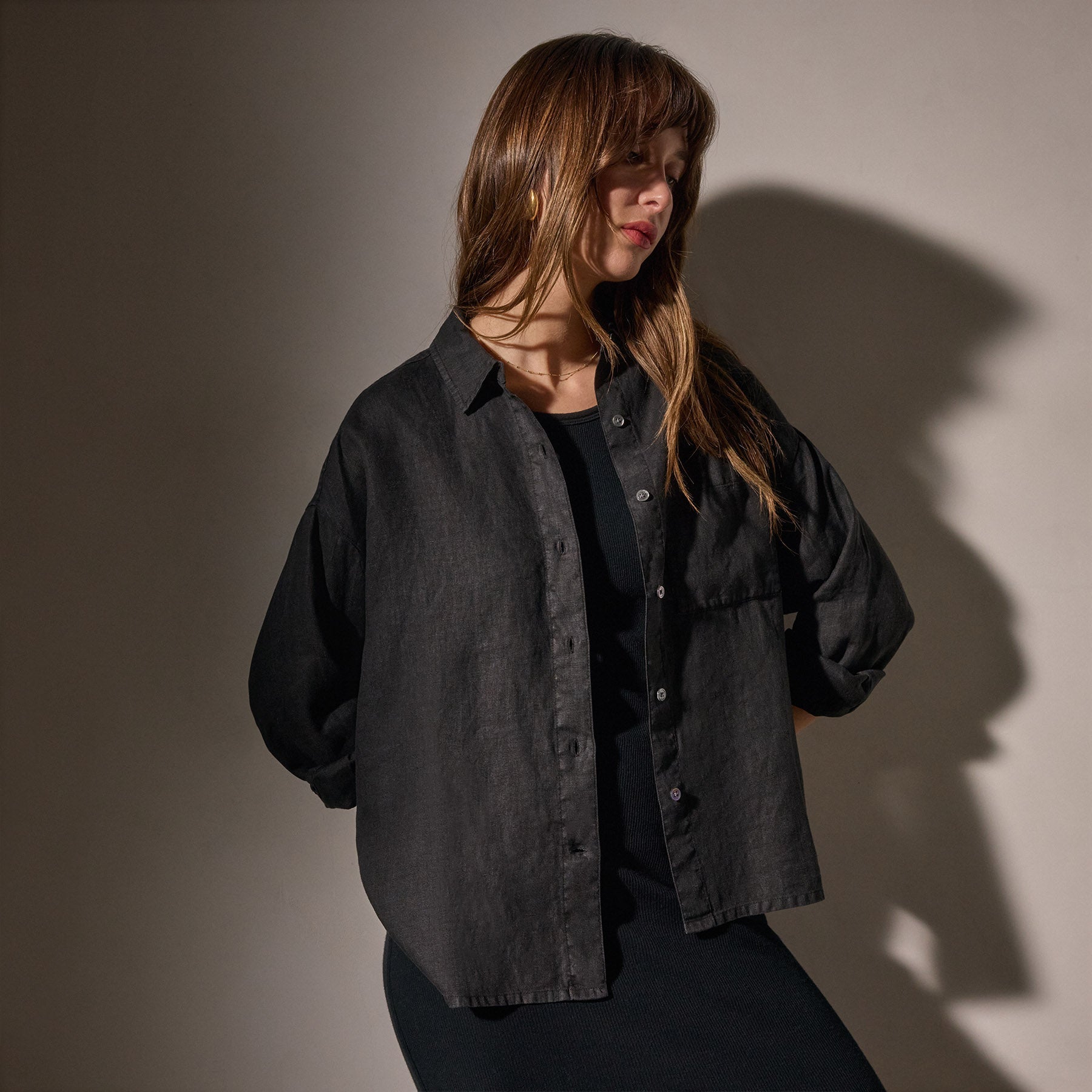 Linen Oversized Shirt in Black | James Perse Los Angeles