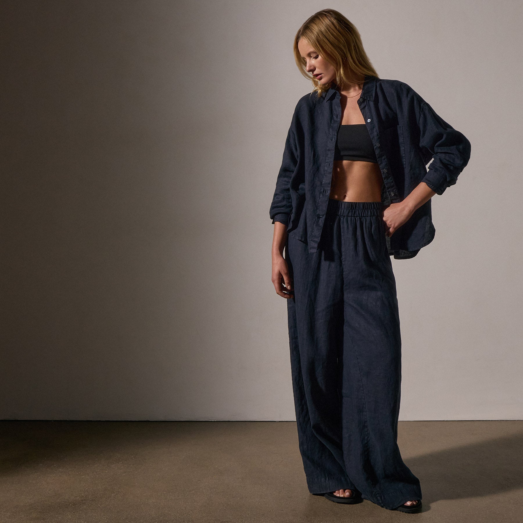 Linen Oversized Shirt - Classic Navy | James Perse Los Angeles