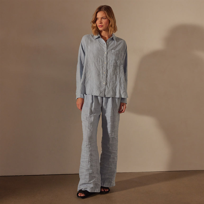 Linen Oversized Shirt in Open Sky Pigment | James Perse Los Angeles