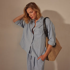 Linen Oversized Shirt in Open Sky Pigment | James Perse Los Angeles