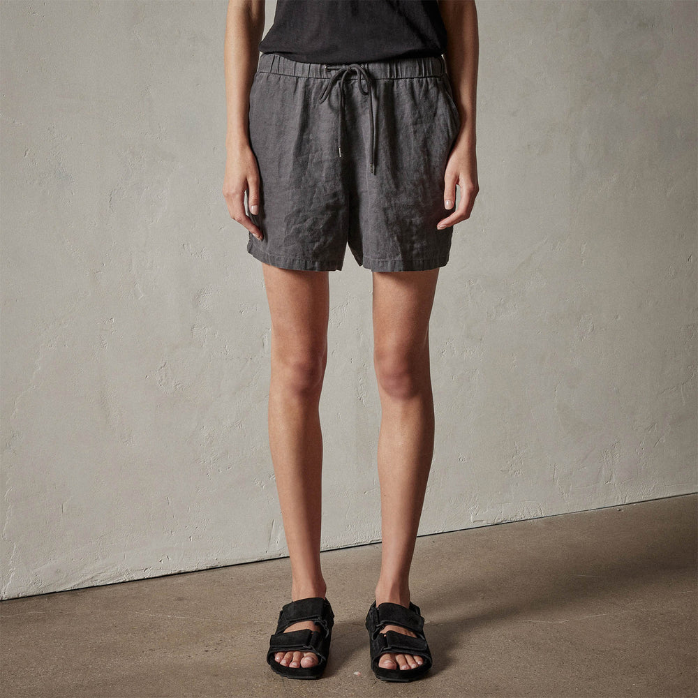 Lightweight Linen Short in Magma Pigment | James Perse Los Angeles