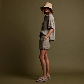 Lightweight Linen Short in Silt Pigment | James Perse Los Angeles