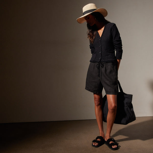 Relaxed Fit Linen Short in Black | James Perse Los Angeles