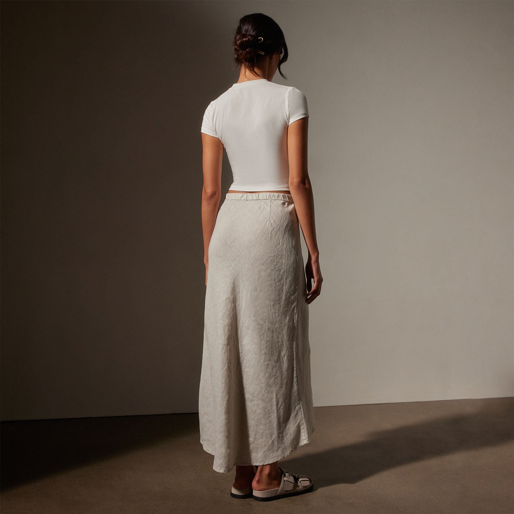 High Low Linen Skirt in Salt Pigment | James Perse Los Angeles