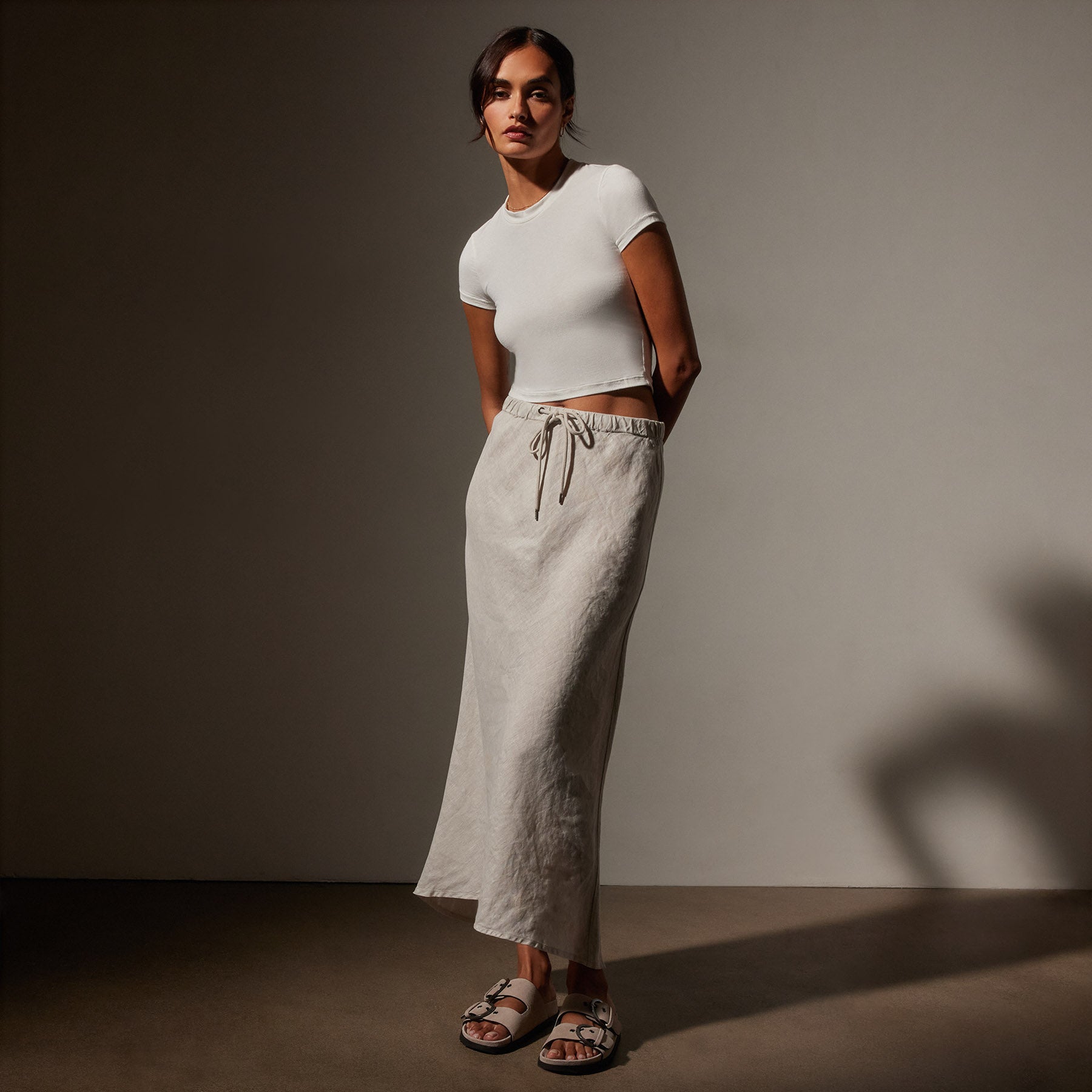 High Low Linen Skirt in Salt Pigment | James Perse Los Angeles