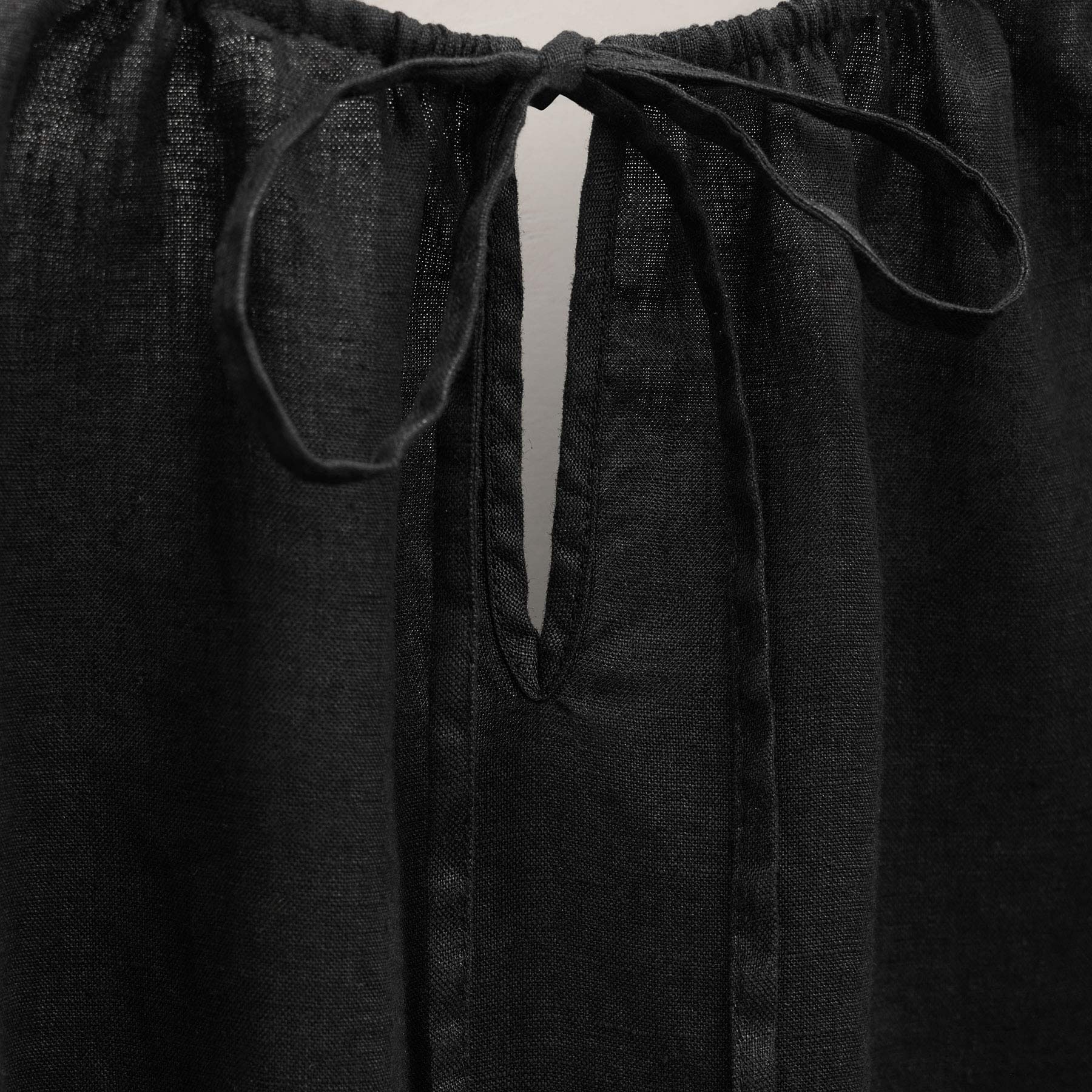 Lightweight Linen Strappy Cami Dress in Black | James Perse Los Angeles