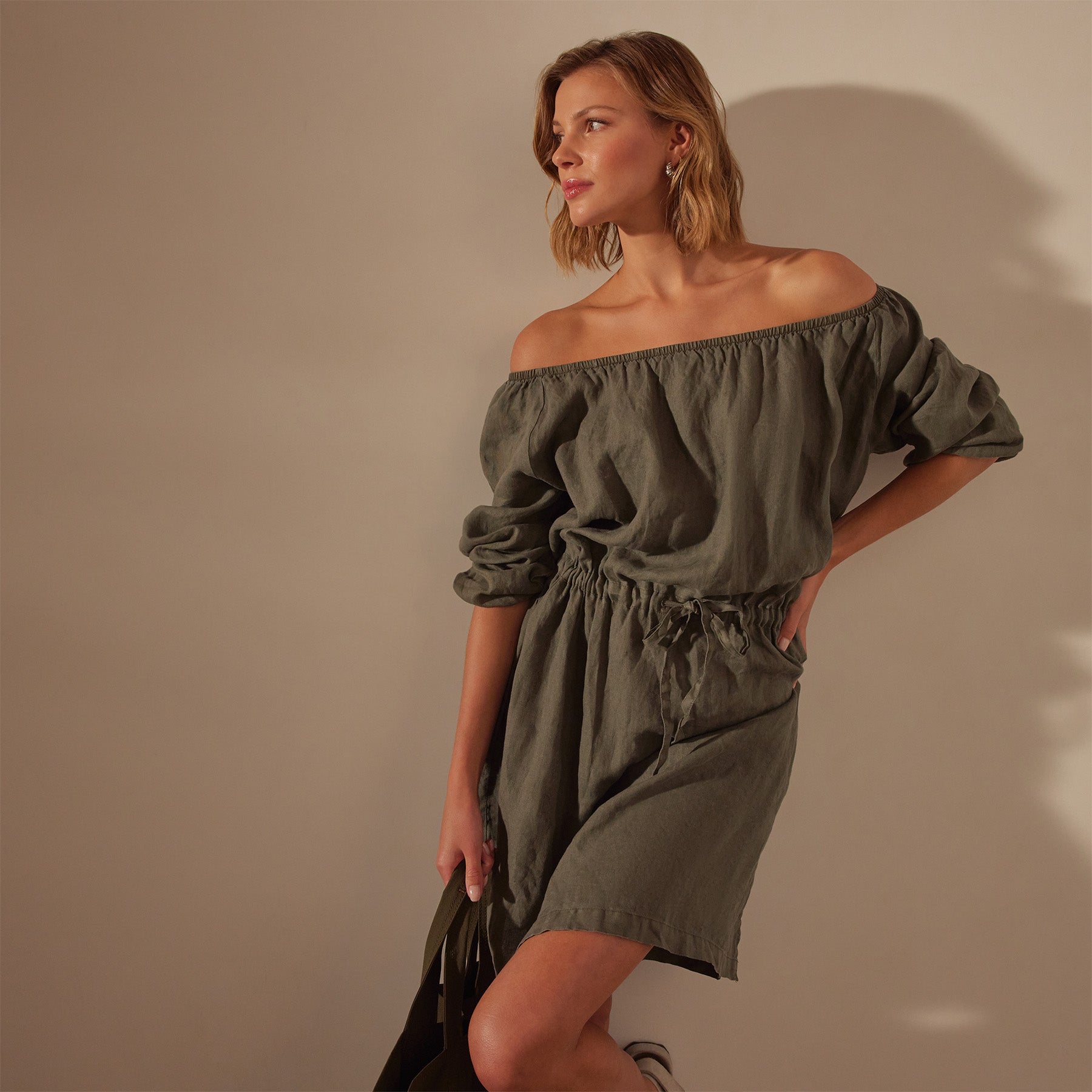 Gathered Linen Dress in Palm Pigment | James Perse Los Angeles