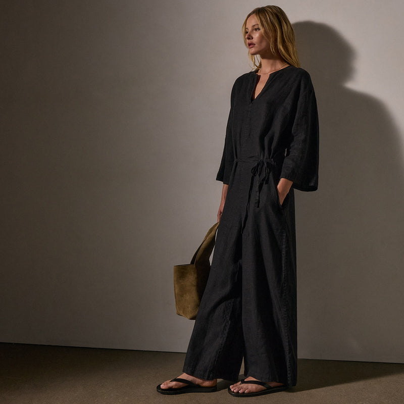 Garment Dye Linen Jumpsuit in Black | James Perse Los Angeles