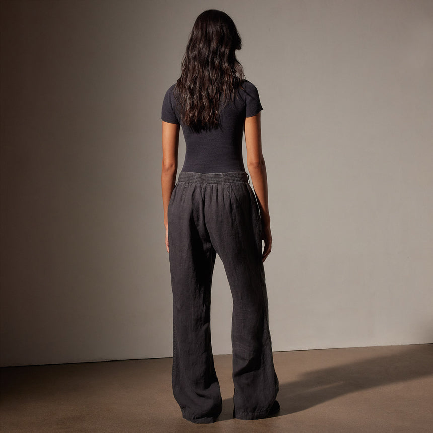 Garment DyedLinen Pleated Pant in Magma Pigment | James Perse in Los Angeles