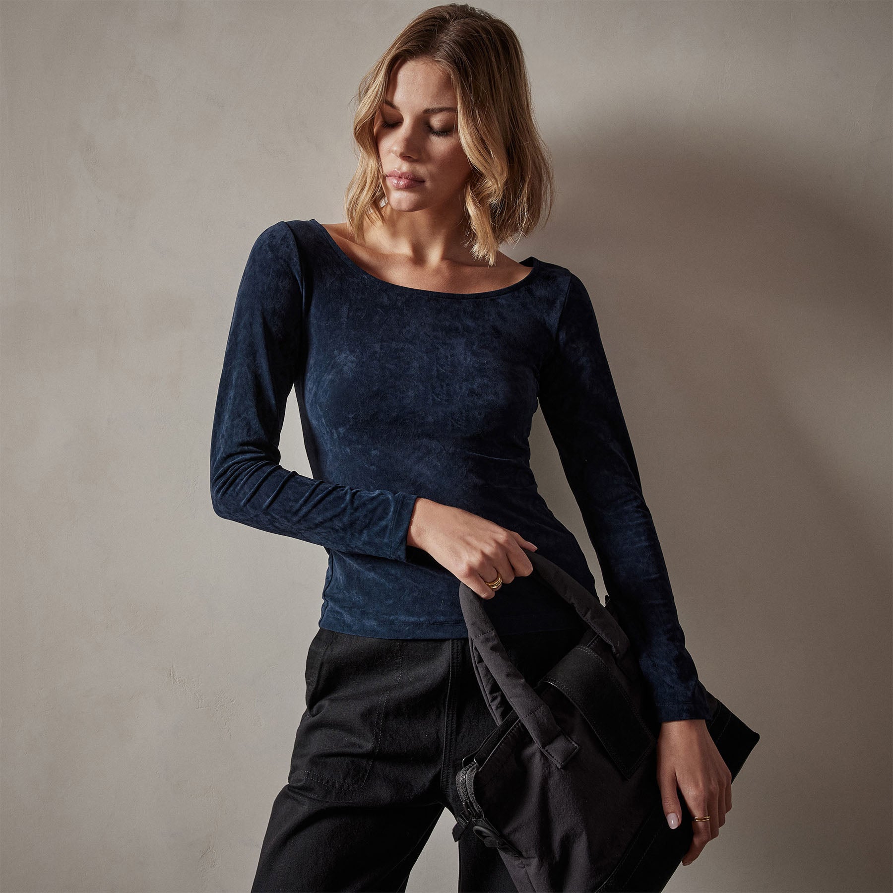 Stretch Velvet Scoop Neck Top in Constellation | James Perse Los Angeles