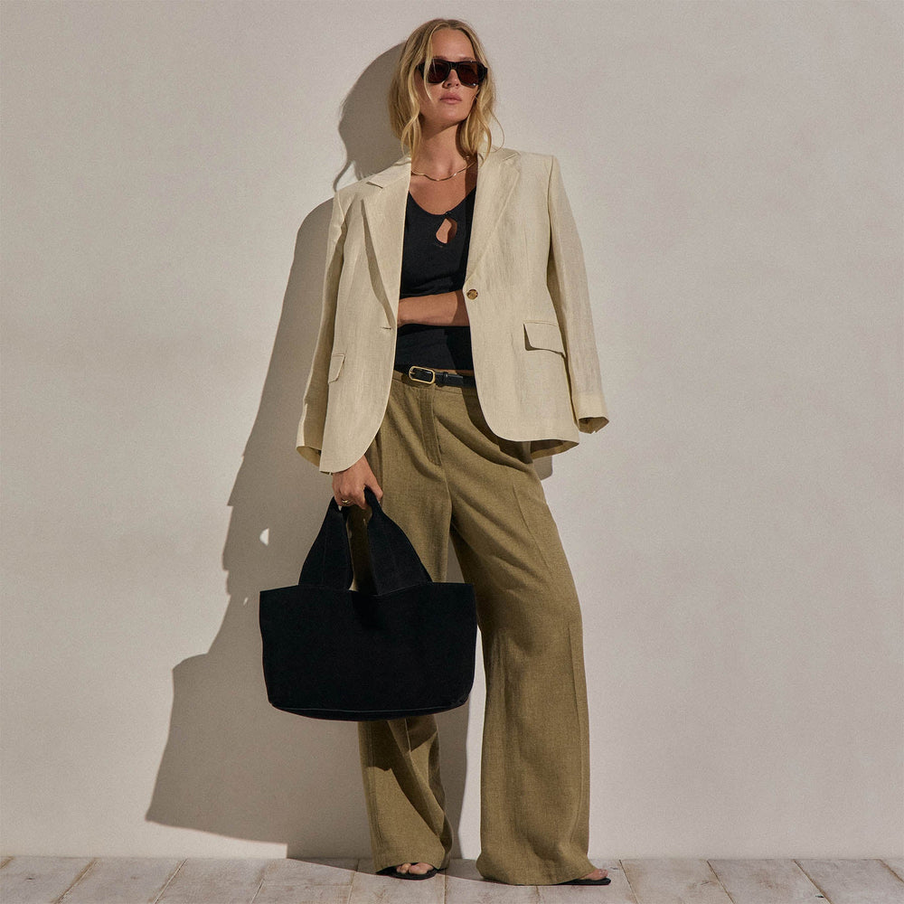 Linen Twill Pleated Wide Leg Trouser in Fleck Green | James Perse Los Angeles